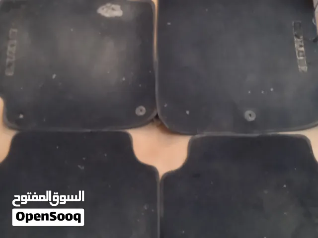 دواسات كيا فورتي 2014 شنطة اكريك اصلية سيارة لاند روفر 2004 مع غطاء العجلة الخلفية  ستوب جلنت جيش