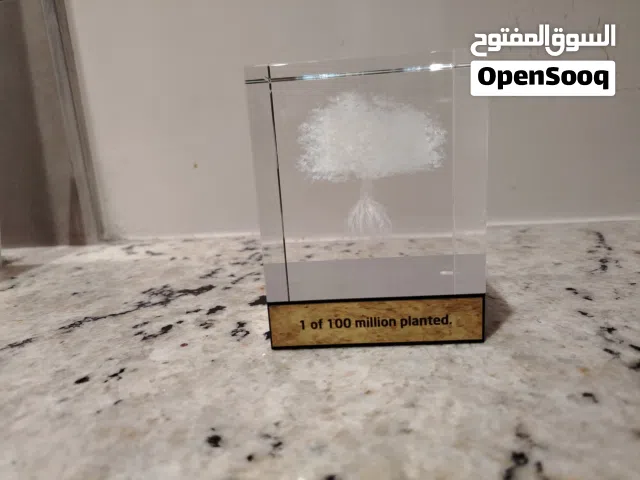 واحدة من 100 مليون: مجسم شجرة كريستالية - إصدار محدود