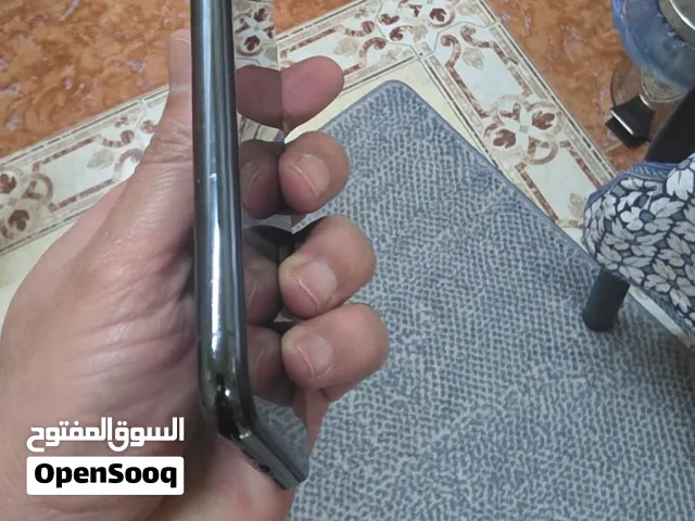 11 برو ماكس 256