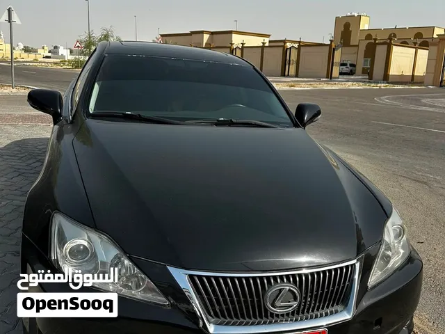 Lexus is250 - 2009 - full option - US Specs
