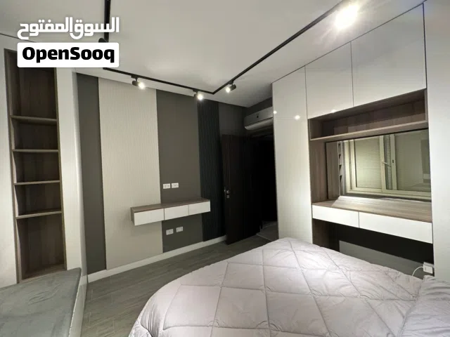 للايجار اليومى فيلا فندقية فاخرة بالتجمع الخامس - الجامعة الامريكية - قريبة لاشهر المولات التجارية