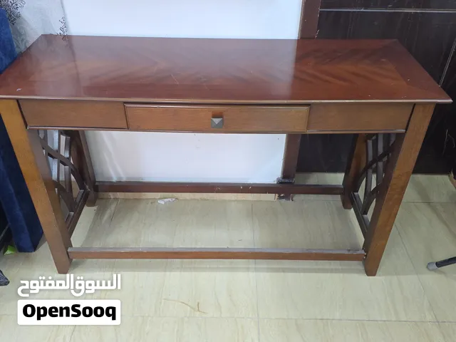 طاولة مدخل خشب بحريني بحالة ممتازة