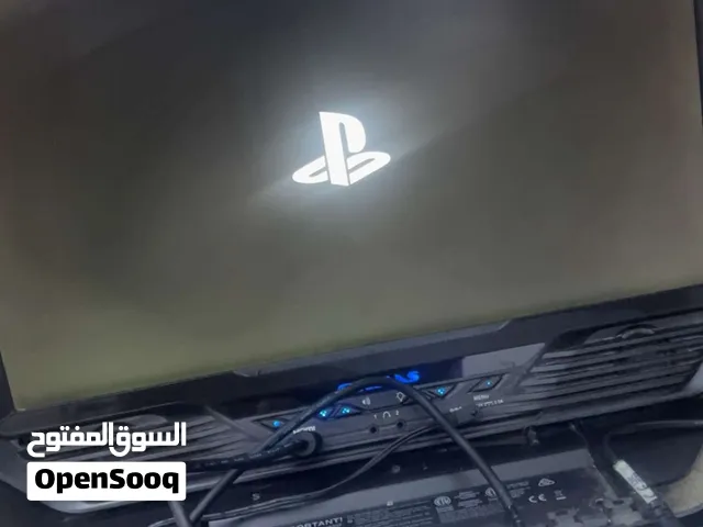 شاشه مع الشنطه نضيفه و تشتغل