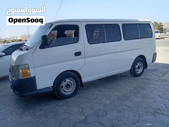 باص نيسان قطع غيار