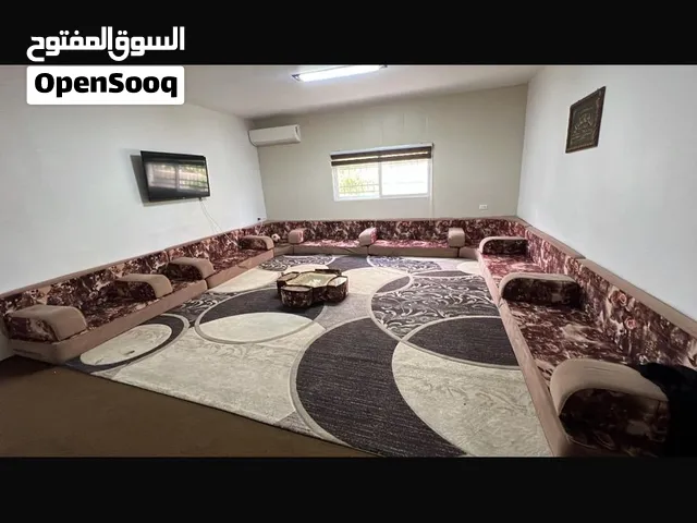 مجلس لا غرف كبيرة 5\6 للبيع