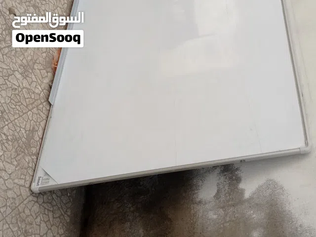 سبورة بيضاء مستخدم 240x120 سم الحجم الاكبر