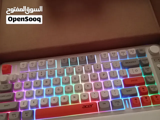 كيبورد للبيع بحال الوكاله استخدام اسبوع فقط معه وصله شحن وكرتونته وقطعه بلوتوث