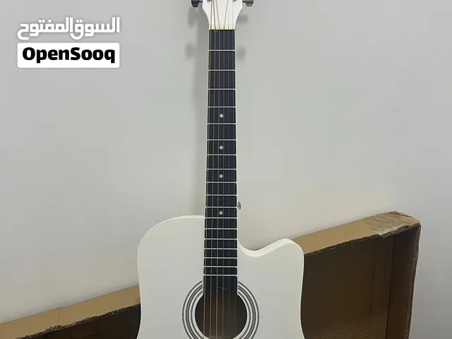 للبيع جيتارات كلاسيك و اكوستك من شركه BRAX. ب اقل من سعر السوق