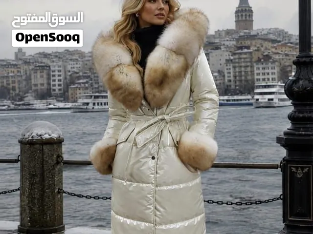 جاكيت شتوي فخم مع كابوشون فرو - Luxury Winter Coat with Fur Collar