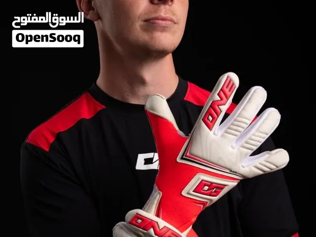 Goalkeeper Gloves (The One) قفاز حراسة مرمى