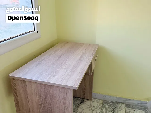 طاوله مكتبيه للبيع