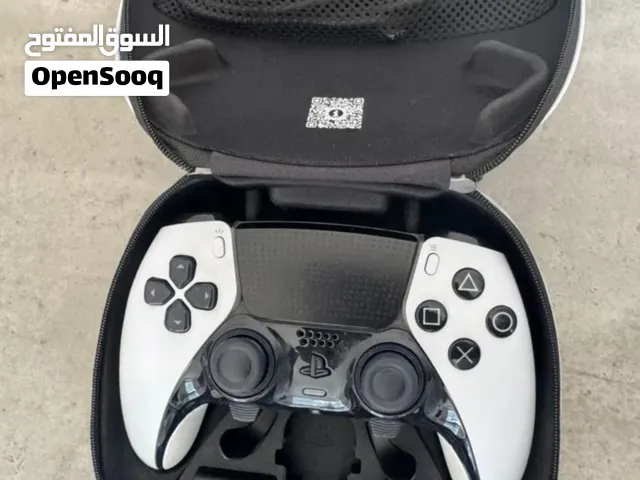 كنترلولر ايدج مستعمل 3 اسابيع فيه ورا شوي لون بني و مستعمل استعمال نظيف