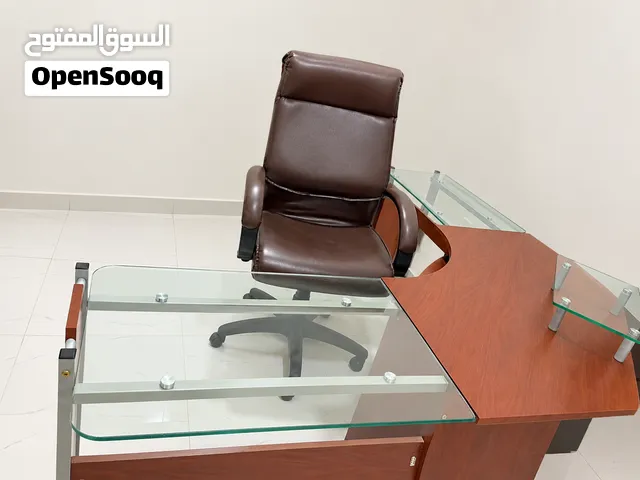 Reception Desk with Leather Chair Negotiable, Immediate Saleمكتب استقبال مع كرسي جلدي للبيع الفوري