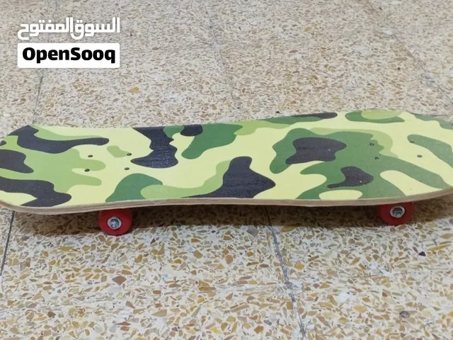 سكيت بورد للبيع في بغداد جديد مستعمل جدا قليل تگدر تفحصه وشرط اصلي 7طبقات خشب وشرط محور المينيوم