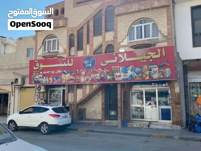 منزل تجاري سكني علي الطريق قرحي الشارع الغربي