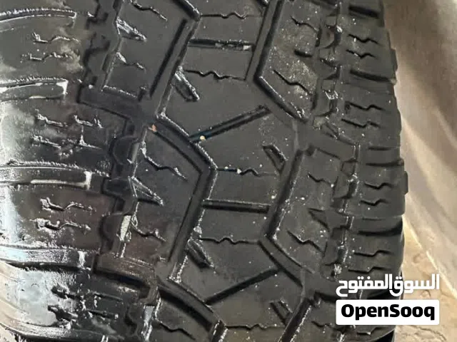 تلاته قومات بديسكوFG