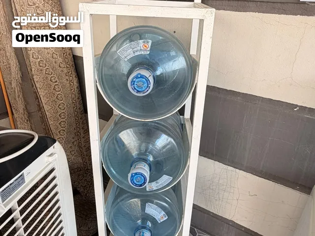 للبيع استاند لي دبات ماء مع الدبات