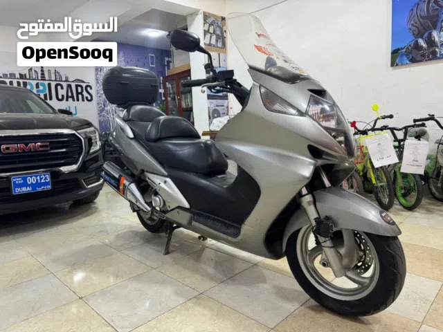 Honda Silver Wing 600cc