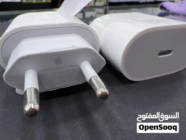عظمة شحن ايفون الاصلية 18 واط (100٪)  Home Charger Apple PD 18w org(100%)