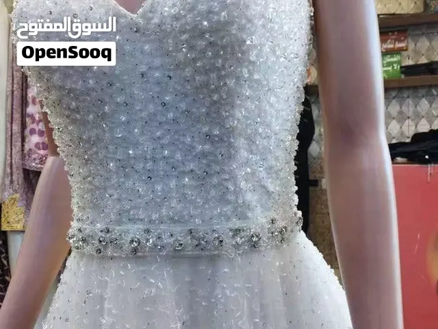 بدلة زفاف استعمال مره وحده