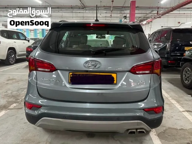 Hyundai Santafe 2018 model