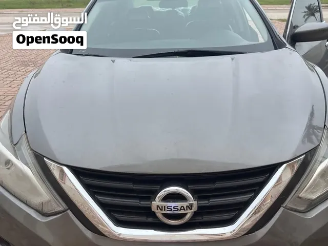 Nissan Altima for sale urgent sale no need any work.
