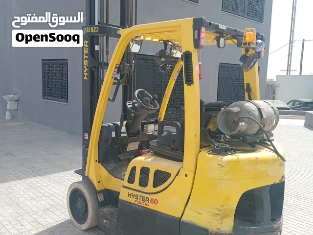 رافعة شوكية تعمل علي الغاز