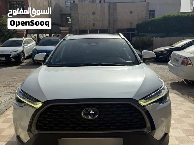 تيووتا كروز ياباني وارد هولندا موديل 23 ابيض
