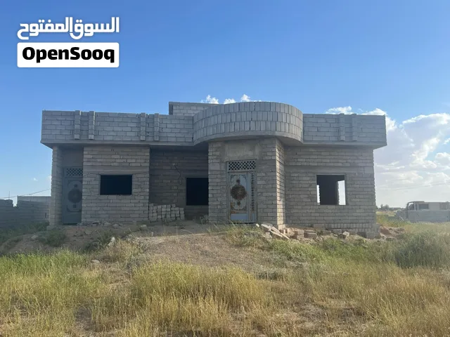 فرصة ذهبية لا تتكرر – مزرعة 4 دونم ركن استثماري مميز مع منزل  هيكل بناء فخم مساحة  البناء 300 متر