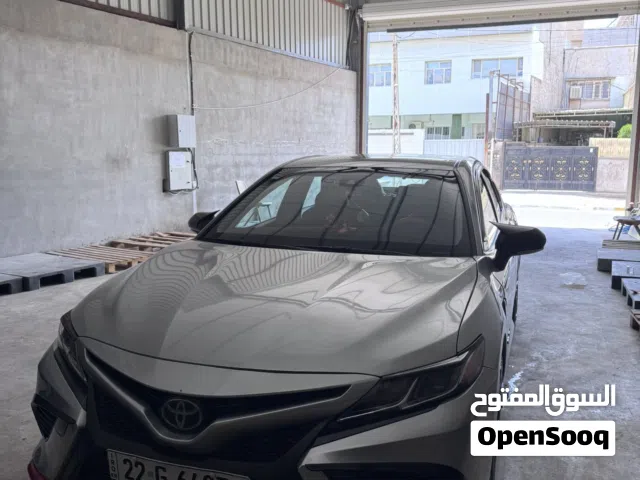 2019 تويوتا كامري SE