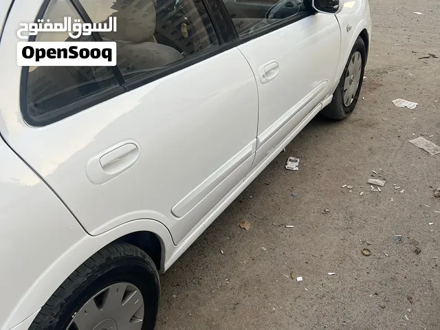 للبيع نيسان صني 2013 كوريه الصنع اللون ابيضّ
