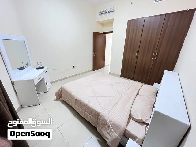 غرفة وصالة نظيفة جدا للإيجار السعري في عجمان