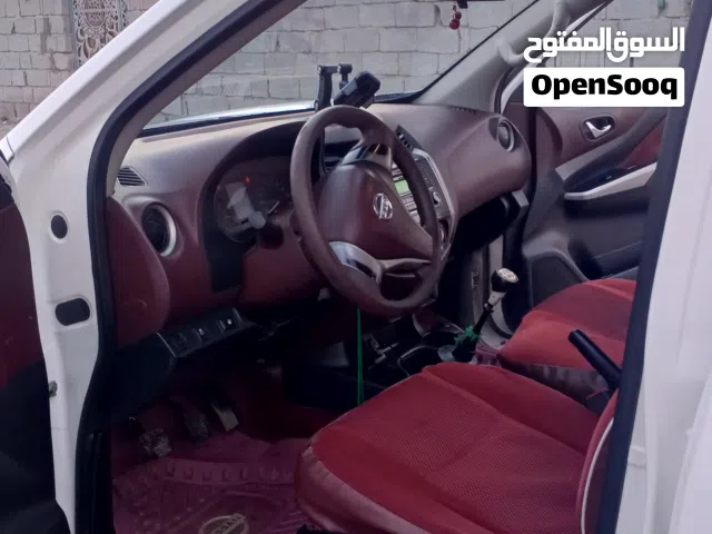 نيسان نيفارا 2016 سنوية باسمي تحويل ثاني تخم تاير جديد حدايدة 100 %سيارة جاهزة ماناقصها شي 07828956