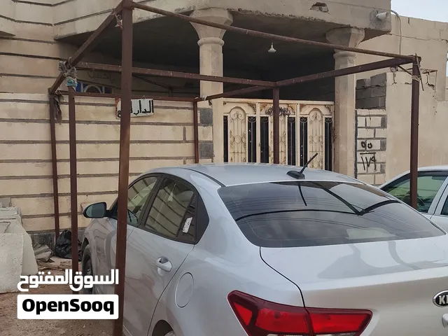 بيت للبيع بالزبير زراعي يوجد بيه 4غرف طابق ونص