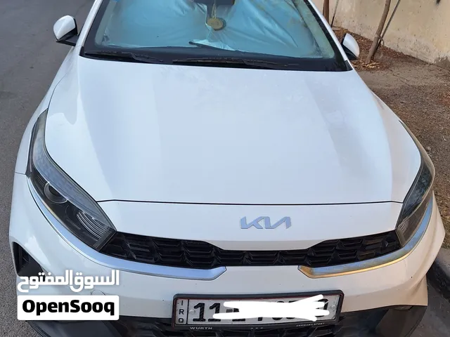 كيا سيراتو 2022 فول عدا البصمة ضمان الدولية بأسمي مكفولة محرك 1600 صيانة كله شركة وبعدها بالضمان