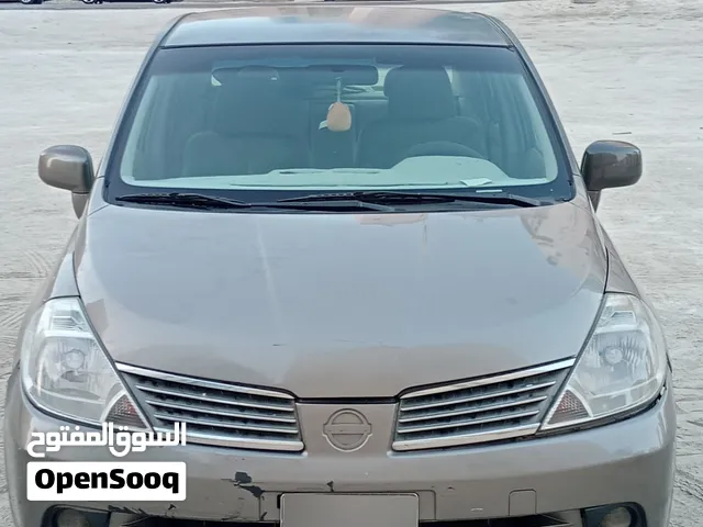Nissan Tida 2006