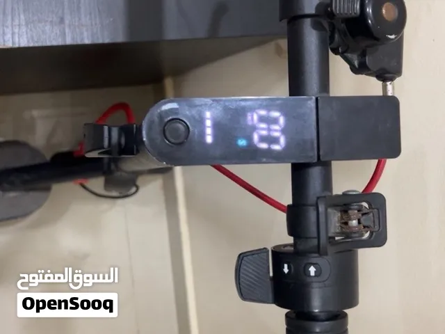 سكوتر كهربائي مستعمل مع الشاحن (السعر قابل للتفاوض)