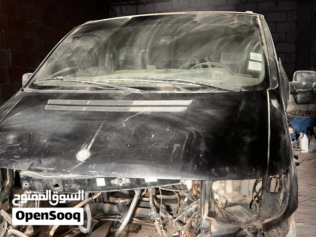 عندي موتور يأكل شوية الزيت راه محطوط في لرض وعندي موتور لوخر تخصو كيلاص نبيعهم كامل معباض وشكراً