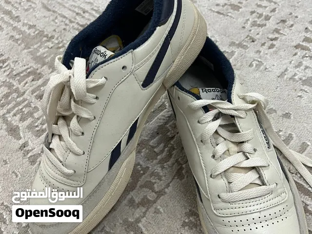 Reebok size 44