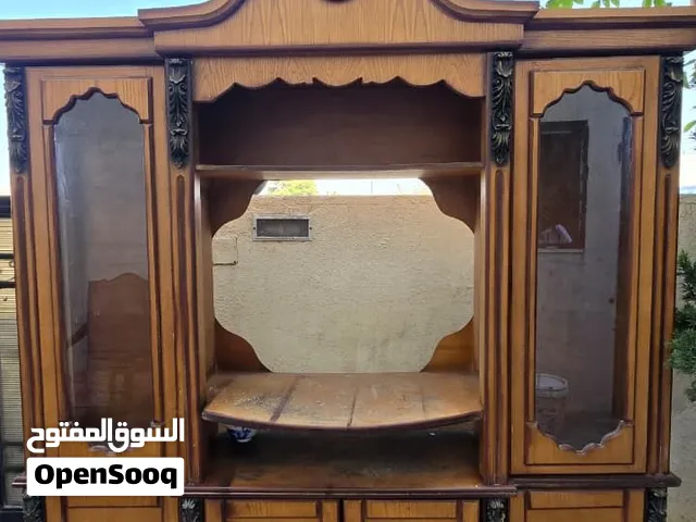 بوفيه بحالة جيدة جداً