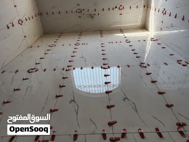 بليط معلم مصري تركيب جميع انواع السيراميك والبورسلان والرخام ووجهات الألواح والسيلابات والمزايكو