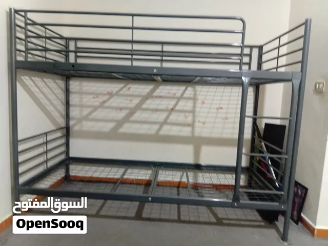 سرير من آيكيا طابقين حديد مقلفن
