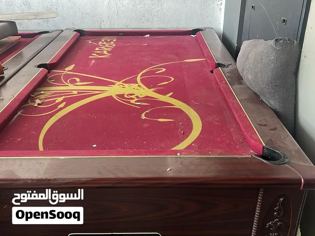 طاولة بلياردو