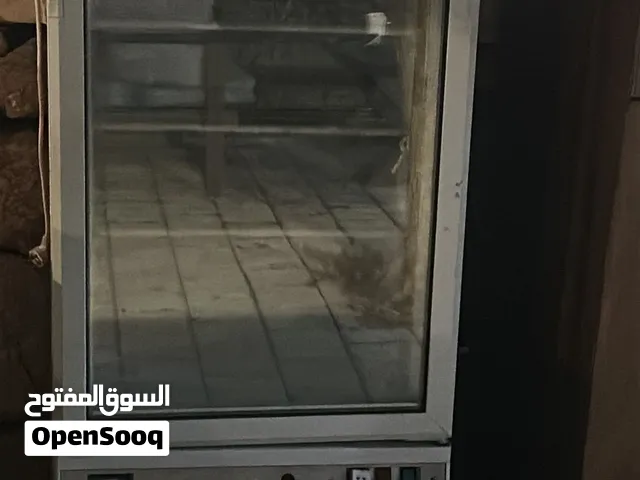عدة مطبخ وبار مستعمل بحالة الوكالة