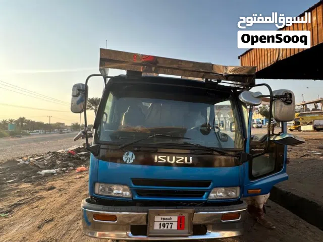 دينه ونش إيسوزو (Isuzu)  كرين موديل 2004