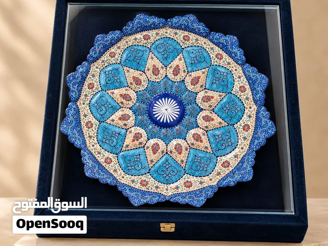 طبق ميناكاري إيراني فاخر بقطر 25 سم – تحفة فنية أصيلة ولمسة من الفخامة من منصف Mansef