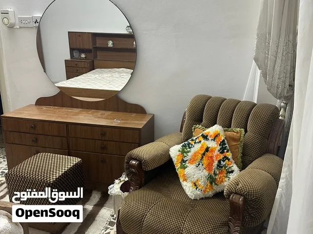 غرفة نوم سوبر خشب زان بحالة ممتازة وشبه جديدة -استعمال حشمة