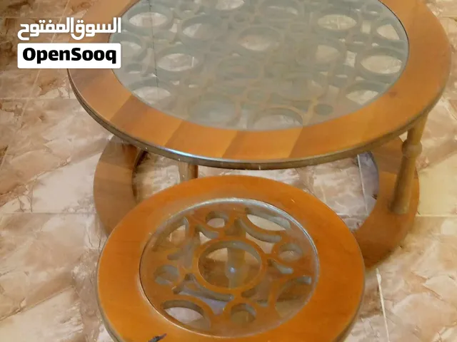 طاولة وسط خشب زان مع2 جانبي بسعر 20 دينار الموقع عمان ابو نصير
