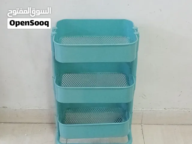 ترولي صغير متنقل من ايكيا بحاله ممتازة