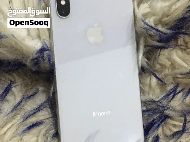 لمحبي الايفون بسعر مميز ايفون إكس 64 جيجا وبطاريه 83٪ بيع مستعجل رسمييي جي اس ام وفولتي شوف الوصف